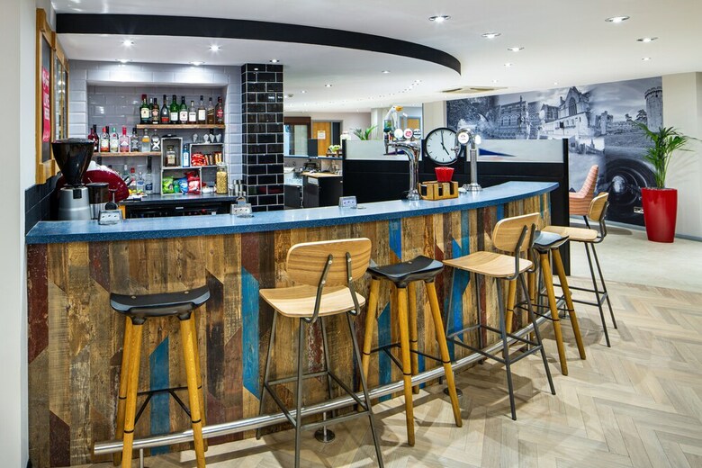 Hotel Ibis Rugby East