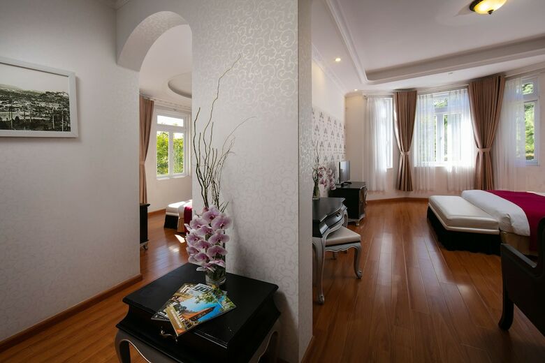 Hotel Sam Tuyen Lam Resort