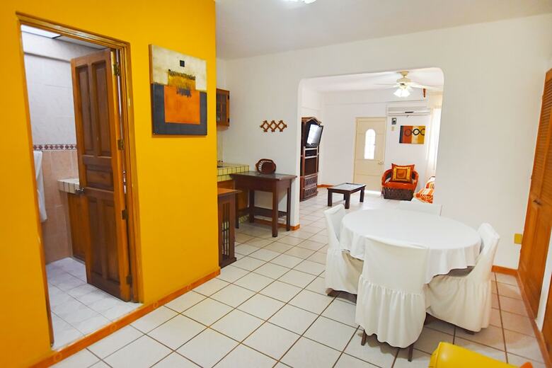 Hotel Paloma Del Mar