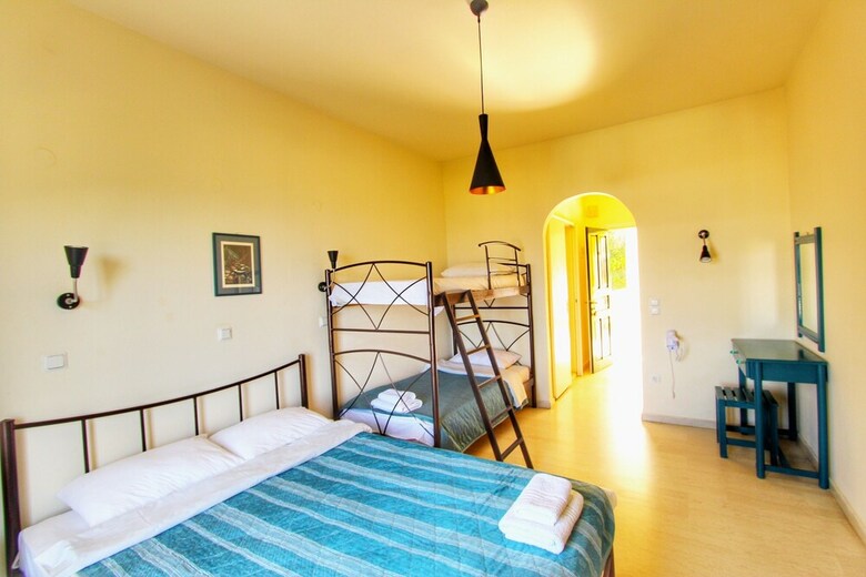 Avra Paradise Aparthotel