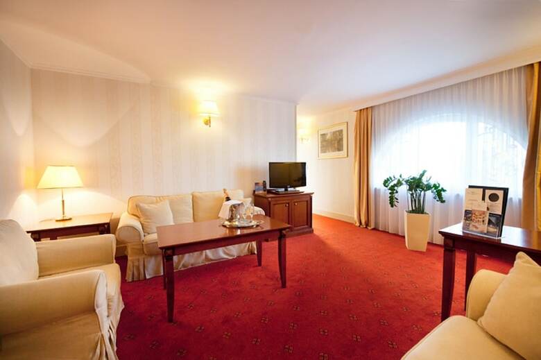 Mcc Mazurkas Conference Centre & Hotel