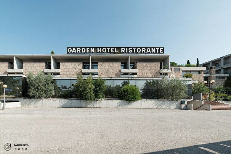 Garden Hotel