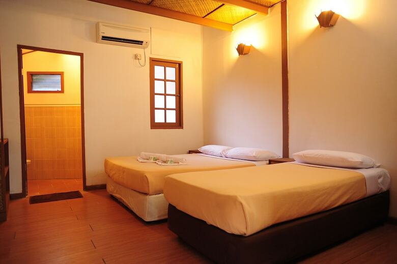Hotel Redang Paradise Resort