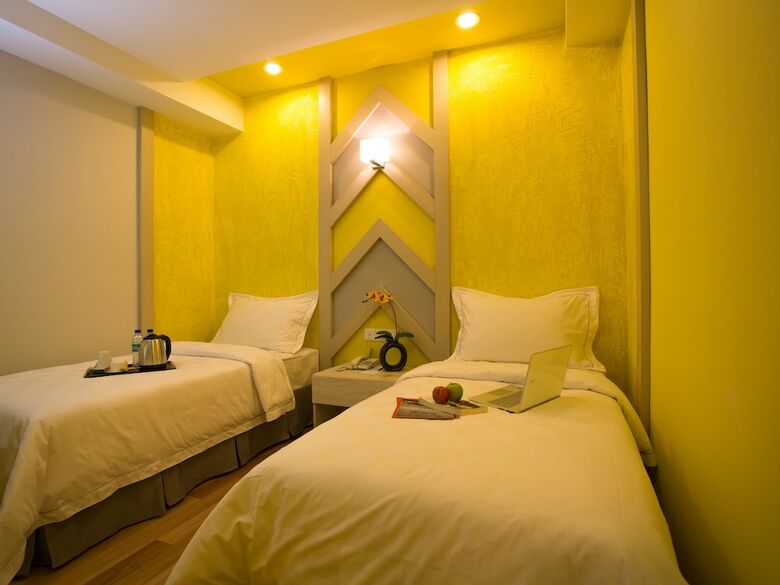 Hotel Sunshine Inn Plus