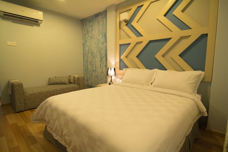 Hotel Sunshine Inn Plus