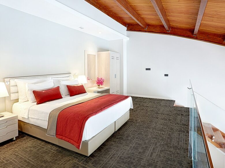 Piril Hotel