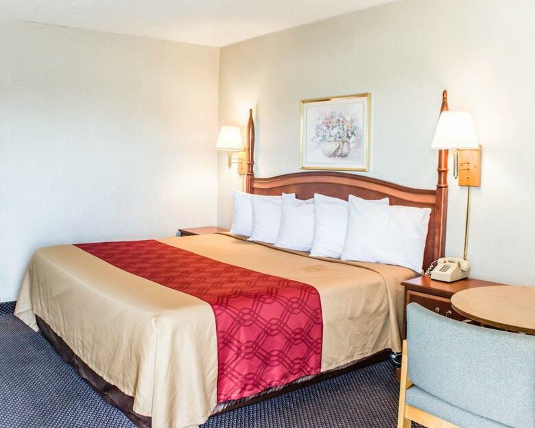 Motel Econo Lodge & Suites