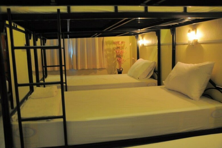 Hostal Seventeen Hostel