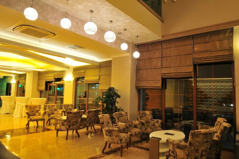 Hotel Ramada By Wyndham Usak