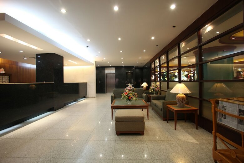 Aparthotel Sunny Bay Suites