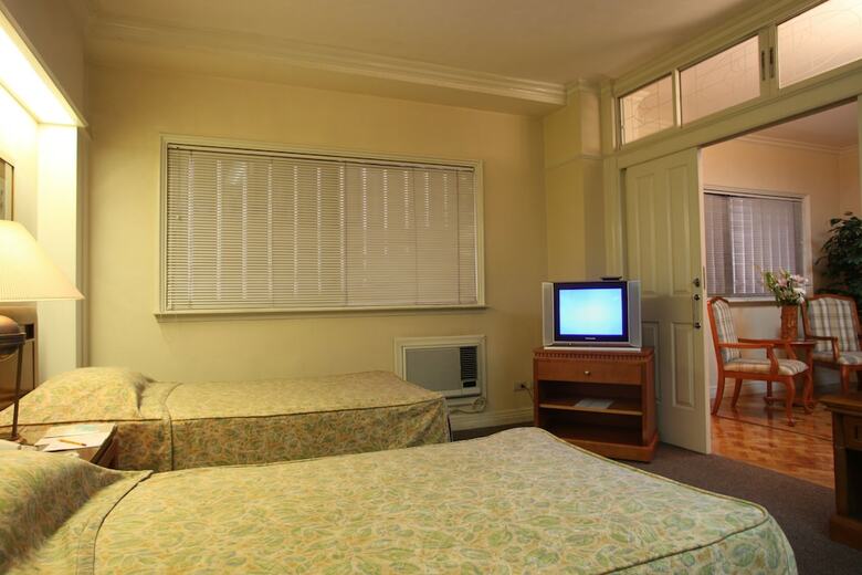 Aparthotel Sunny Bay Suites