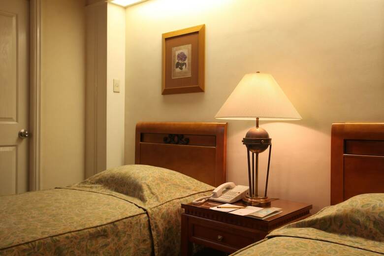 Aparthotel Sunny Bay Suites
