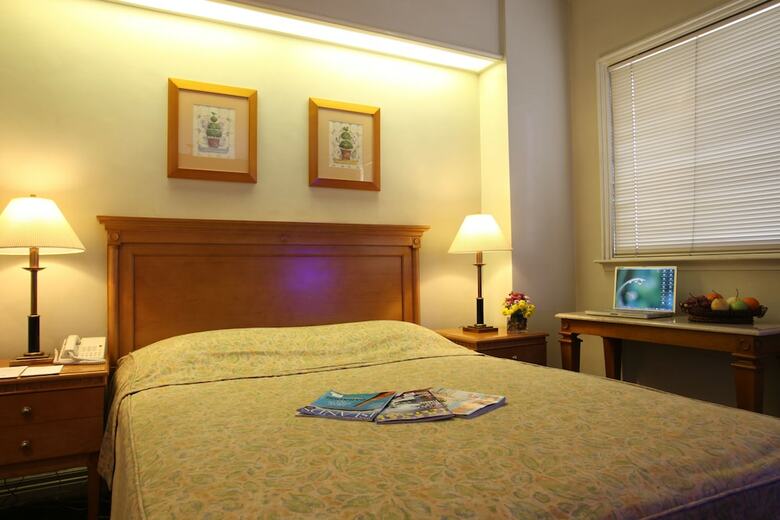 Aparthotel Sunny Bay Suites