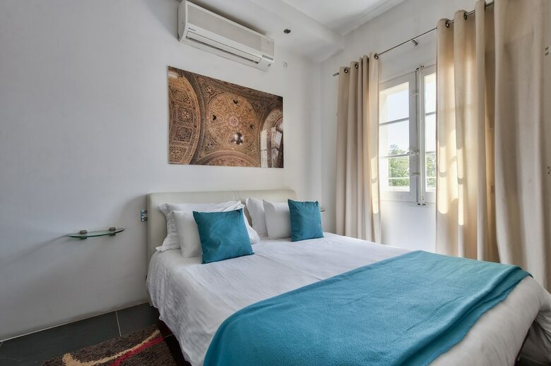 Apartamentos Barrakka Suites
