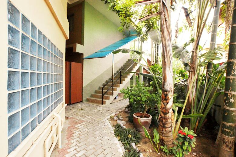 Hotel Lotus Paradise Resort