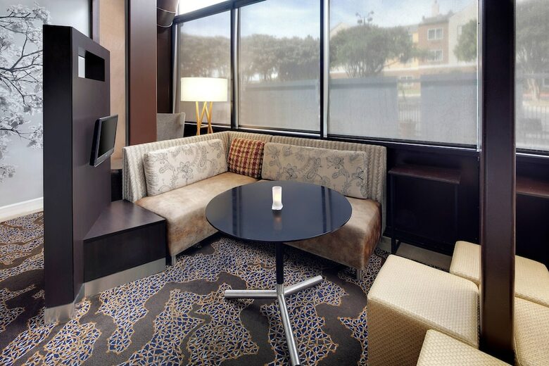 Hotel Courtyard By Marriott Austin-university Area