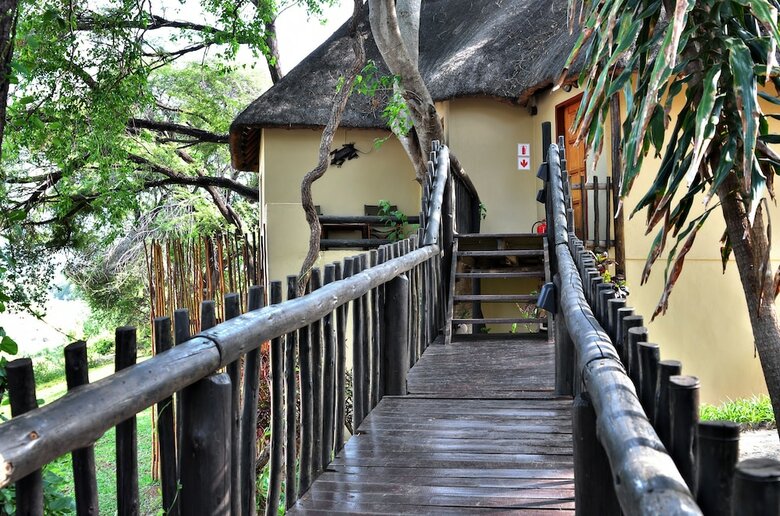 Apartamentos Bushriver Lodge