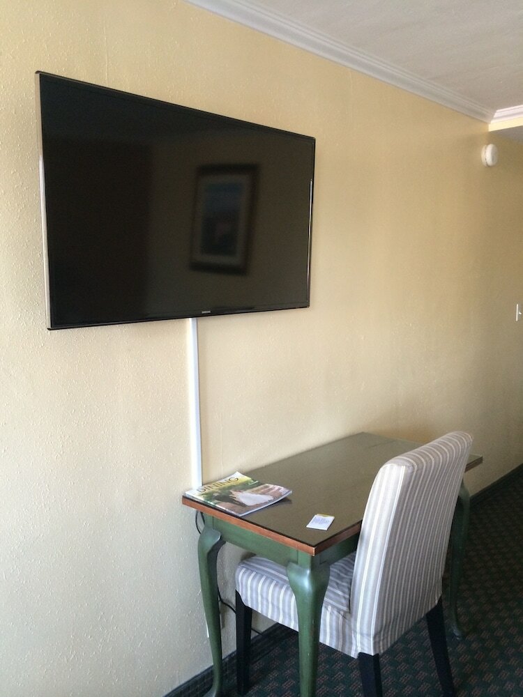 Motel Oasis Inn & Suites