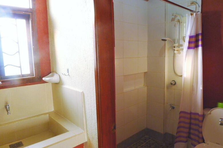 Hotel Agos Boracay Rooms + Beds