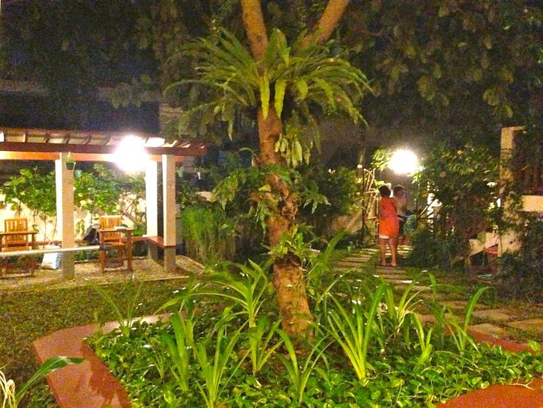 Hotel Agos Boracay Rooms + Beds