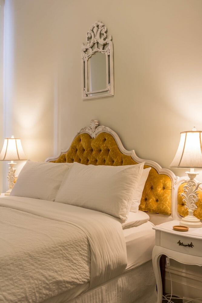 Fremantle Bed And Breakfast