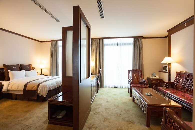 Rich Garden Hotel