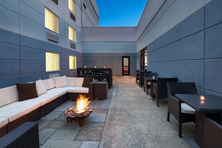 Hotel Indigo Cleveland-beachwood
