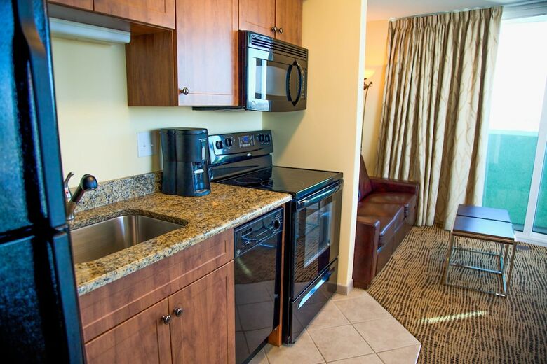 Hotel Towers At North Myrtle Beach