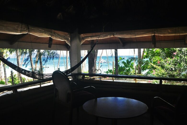 Hotel Cocoloco Boracay Beach Resort