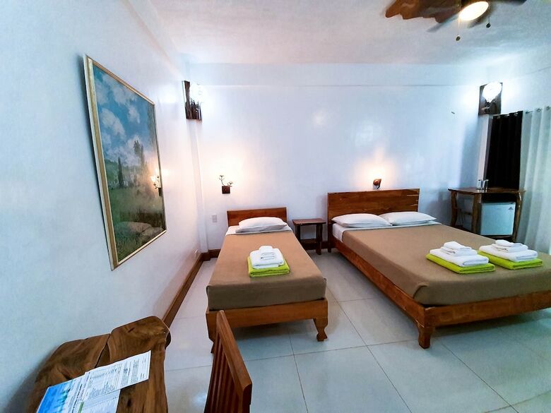 Hotel Cocoloco Boracay Beach Resort