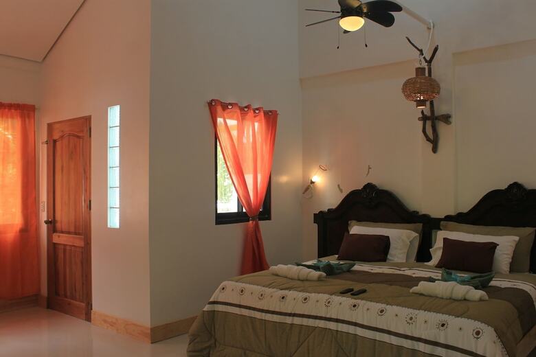 Hotel Cocoloco Boracay Beach Resort