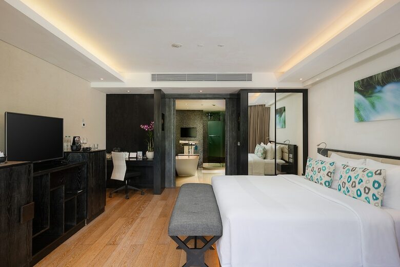 Double-six Luxury Hotel