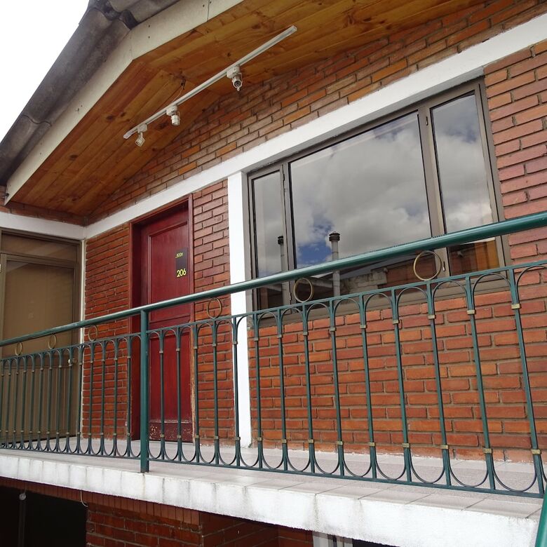 Hostal Violeta Park Hostel
