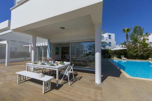 Oceania Villa