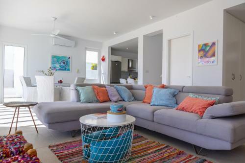 Oceania Villa