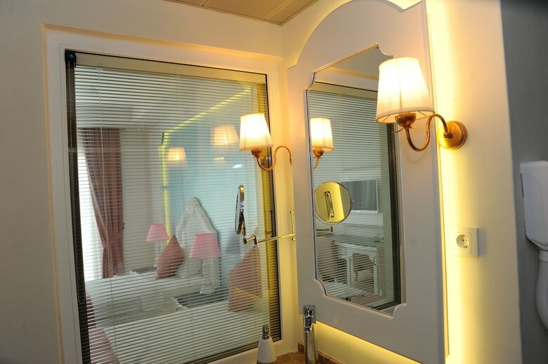 Hotel Montebello Deluxe