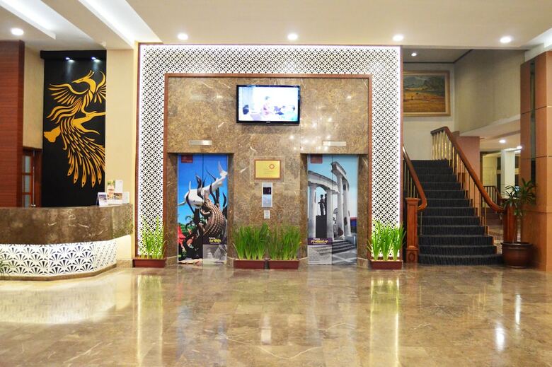 Hotel Grand Inna Tunjungan