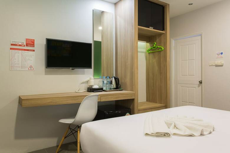 City Hotel