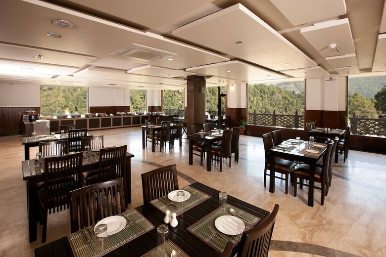 Hotel Sea Hawk Resort