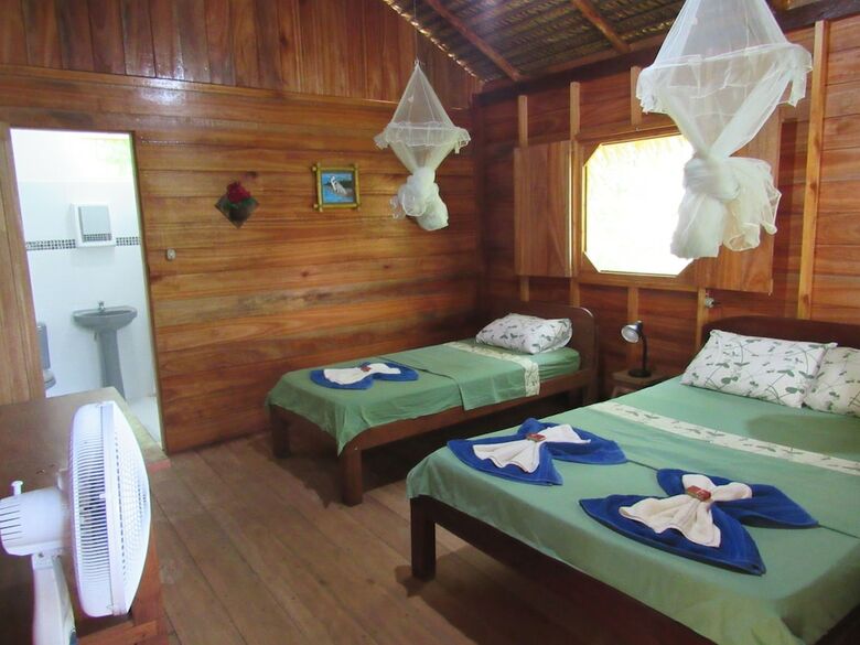 Hotel Dolphin Lodge