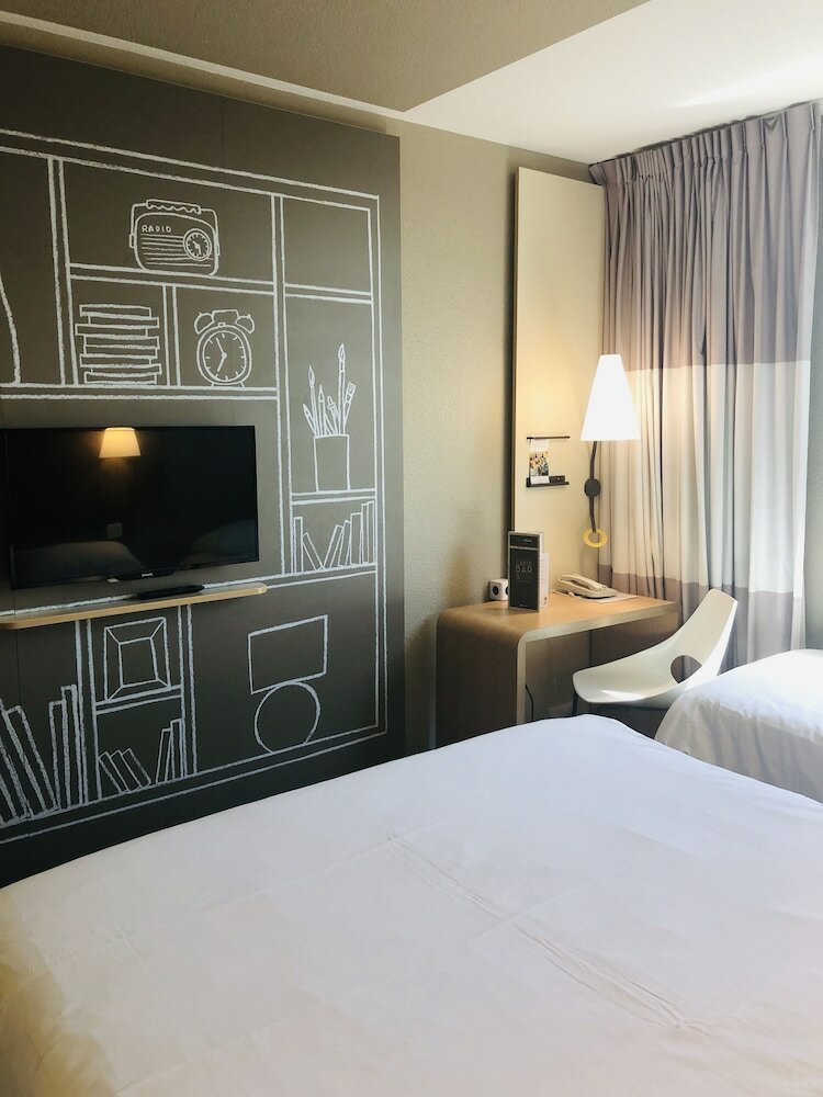 Hotel Ibis Paris Porte de Montreuil