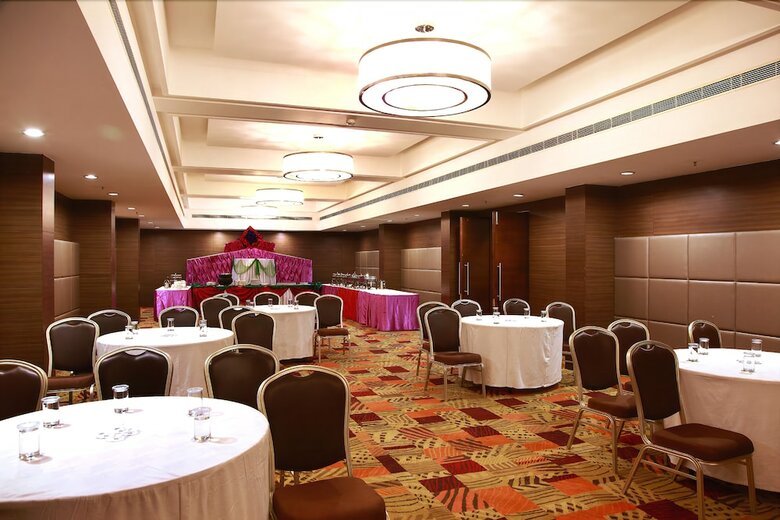 Hotel Minerva Grand