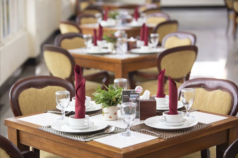 Royal Tretes View Hotel & Convention