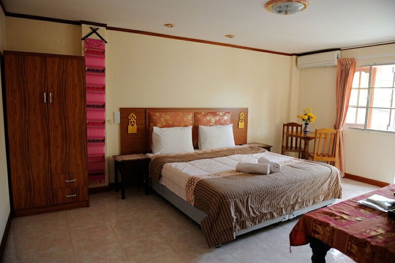 Hotel The Britannia Chiang Mai