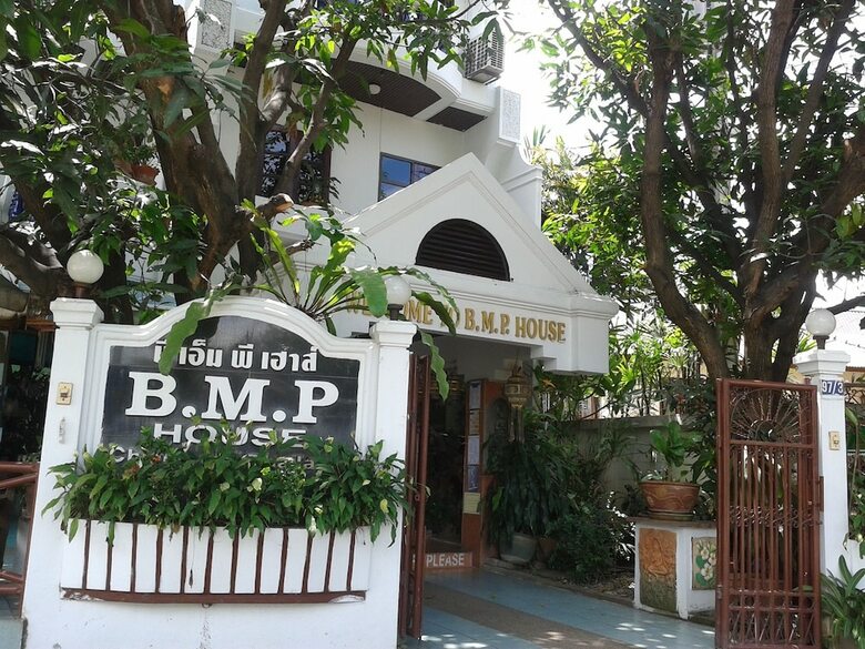 Hotel Bmp House
