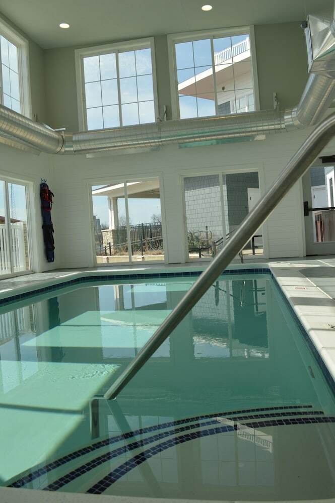 Hotel The Inn At Harbor Shores