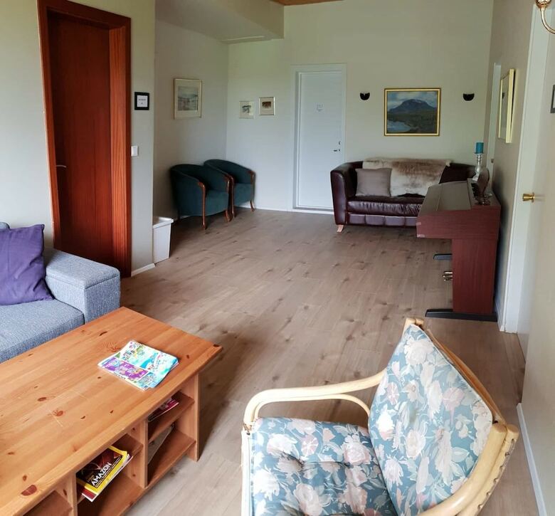 Hotel Guesthouse Hv�t�