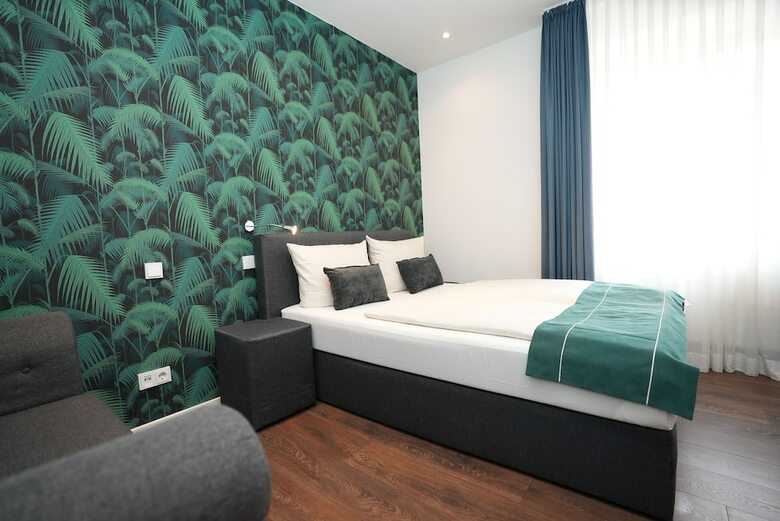Hotel Attach�