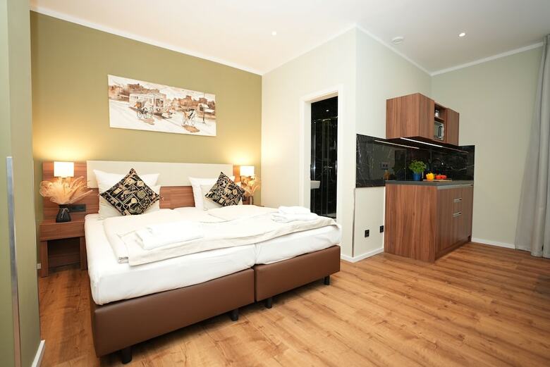 Hotel Attach�