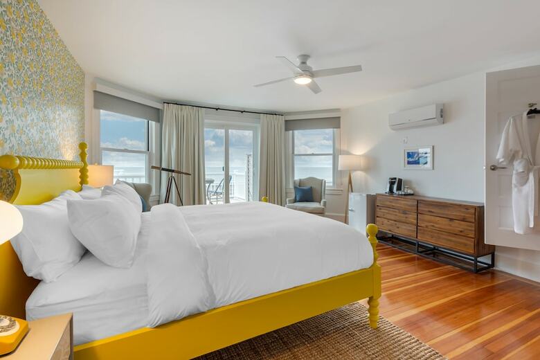 Hotel Ocean Rose Inn